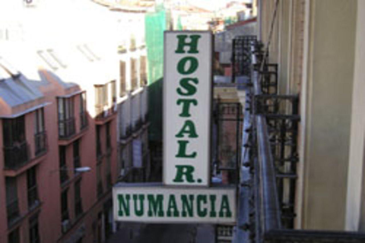 Hostal Numancia Madrid Bagian luar foto