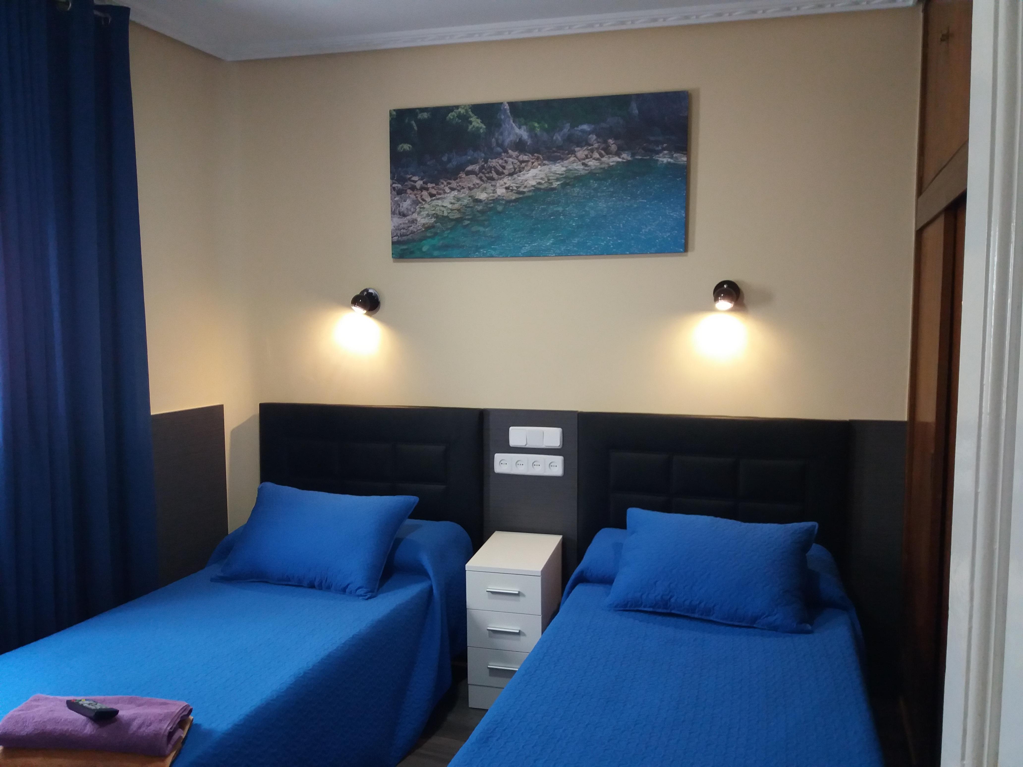 Hostal Numancia Madrid Bagian luar foto